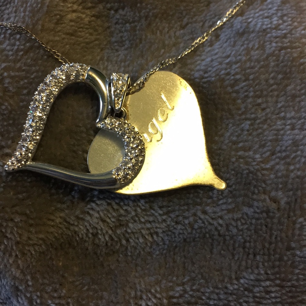 Beautiful ‘Angel’ Necklace - Picture 4 of 5